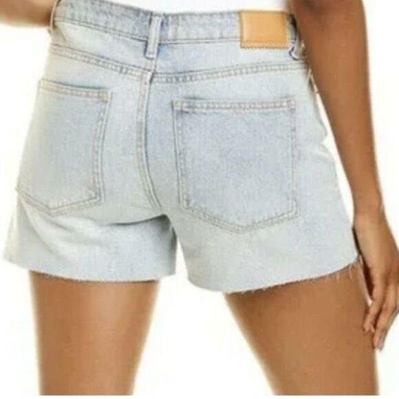 Avec Les Filles Women's Destructed Denim Shorts Sun Washed Blue Size 29 - Picture 1 of 7